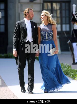 STOCCOLMA 20130608 Lovisa de Geer e Niklas Bolle arrivano alle nozze della Principessa Madeleine di Svezia e del Sig. Christopher OÂ’Neill che si sono tenute nella Cappella reale del Palazzo reale di Stoccolma sabato 8 giugno 2013. Foto: Soren Andersson / SCANPIX / kod 1037 Foto Stock