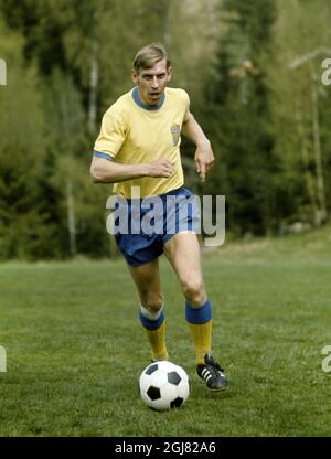 YSTAD 1973-05-21 giocatore di calcio Bo Larsson durante un allenamento con la nazionale svedese di calcio 21 maggio 1973. Foto: Soren Karlson / XP / SCANPIX / Kod: 28 Foto Stock