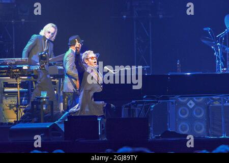 STOCCOLMA 20131213 la rock star britannica Elton John ha tenuto un concerto presso l'arena Friends a Stoccolma venerdì 13 dicembre 2013, con circa 120.000 persone al pubblico. Foto: Bertil Enevag Ericson / TT / kod 10000 Foto Stock