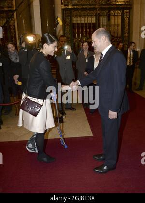 AMBURGO 20140128 Crown Princess Victoria con il sindaco di Amburgo OLAF Scholz al municipio di Amburgo Martedì 28 gennaio 2014. La coppia Crown Princess si trova in Germania in una visita di due giorni. Foto: Fredrik Sandberg / TT / Kod 10080 Foto Stock