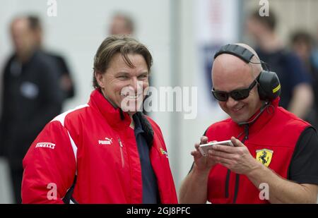 KNUTSTORP 20140913 l'ex pilota svedese di F1 Stefan 'Lill-Lovis' Johansson visto al circuito di gara Ring Knutstorp nel sud della Svezia, settembre 13. L'attore britannico Hugh Grant parteciperà a una gara di beneficenza durante gli Autoropa Racing Days di Knutstorp sabato. Foto Bjorn Lindgren / TT Bild / Kod 9204 Foto Stock