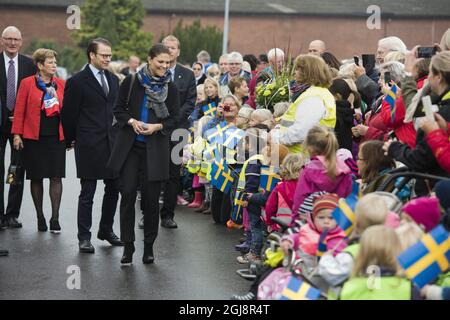 GLIMAKRA 2014-09-24 la principessa della Corona Victoria e il Principe Daniel sono visti durante la loro visita a Ostra Goinge, Svezia del Sud 24 settembre 2014. La coppia Crown Princess è in visita alla comunità. Foto Rickard Nilsson / TT/ Kod 10900 Foto Stock