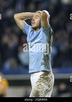 MALMO 2014-11-04 l'Anton Tinnerholm di MFF reagisce dopo una mancata occasione durante la UEFA Champions League Group Una partita di calcio Malmo FF vs Atletico Madrid al nuovo stadio di Malmo, Svezia, 4 novembre 2014. Foto: Andreas Hillergren / TT ** SVEZIA FUORI ** Foto Stock