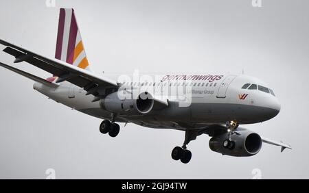 ARLANDA 2015-03-26 Un aereo Germanwings Airbus 319 sulla sua strada per atterrare dopo un volo da Amburgo all'aeroporto di Stoccolma Arlanda 26 marzo 2015. Foto: Johan Nilsson / TT / Codice 50090 Foto Stock