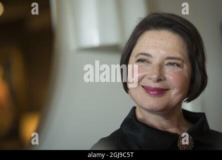 STOCCOLMA 2015-08-24 : Isabella Rossellini viene visto durante una conferenza stampa a Stoccolma, Svezia, 24 agosto 2015. Isabella Rossellini è in visita a Stoccolma insieme a quattro fratelli per la prima della movieÂ “i am Ingrid” in occasione del 100° anniversario della nascita della compiuta attrice svedese Ingrid Bergman. Foto: Maja Suslin / TT / Kod 10300 Foto Stock