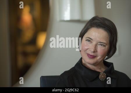 STOCCOLMA 2015-08-24 : Isabella Rossellini viene visto durante una conferenza stampa a Stoccolma, Svezia, 24 agosto 2015. Isabella Rossellini è in visita a Stoccolma insieme a quattro fratelli per la prima della movieÂ “i am Ingrid” in occasione del 100° anniversario della nascita della compiuta attrice svedese Ingrid Bergman. Foto: Maja Suslin / TT / Kod 10300 Foto Stock