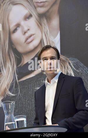 STOCCOLMA 2015-09-24 Karl-Johan Persson, CEO di H&M, è stato visto durante la presentazione della relazione finanziaria del terzo trimestre companyÂ a Stoccolma, Svezia, 24 settembre 2015. Foto Jonas Ekstromer / TT kod 10030 Foto Stock