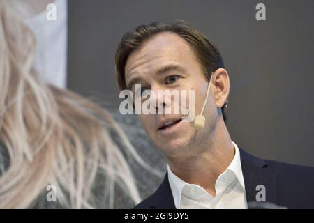 STOCCOLMA 2015-09-24 Karl-Johan Persson, CEO di H&M, è stato visto durante la presentazione della relazione finanziaria del terzo trimestre companyÂ a Stoccolma, Svezia, 24 settembre 2015. Foto Jonas Ekstromer / TT kod 10030 Foto Stock