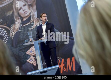 STOCCOLMA 2015-09-24 Karl-Johan Persson, CEO di H&M, è stato visto durante la presentazione della relazione finanziaria del terzo trimestre companyÂ a Stoccolma, Svezia, 24 settembre 2015. Foto Jonas Ekstromer / TT kod 10030 Foto Stock