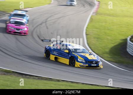 KAGEROD 2015-09-26 il principe Carl-Philip Bernadotte ha ritratto durante la finale dello STCC (Svedese Touring Car Championships) all'arena di corse Ring Knutstorp fuori Kagerod nella Svezia meridionale il 26 settembre 2015. Foto: Micke Fransson / TT / ** SVEZIA FUORI ** Foto Stock