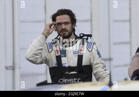 KAGEROD 2015-09-26 il principe Carl-Philip Bernadotte ha ritratto durante la finale dello STCC (Svedese Touring Car Championships) all'arena di corse Ring Knutstorp fuori Kagerod nella Svezia meridionale il 26 settembre 2015. Foto: Micke Fransson / TT / ** SVEZIA FUORI ** Foto Stock