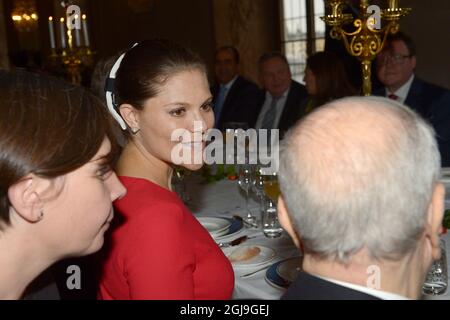 STOCCOLMA 2015-11-05 la Principessa Vittoria della Corona parla al Presidente della Tunisia, Beji CaÃƒÂ¯d Essebs, durante un pranzo al Municipio di Stoccolma, Svezia, 5 novembre 2015. Il Presidente tunisino è in visita di Stato in Svezia. Foto: Maja Suslin / TT Kod 10300 Foto Stock