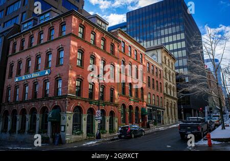 Il quartiere di Brick, contiene il Geldert (Old Bowes) Old Bowes Building, l'Old Triangle Irish Alehouse Foto Stock