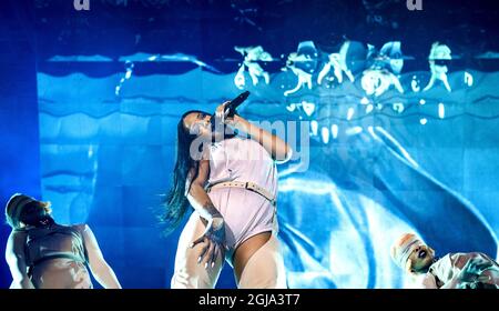 STOCCOLMA 2016-07-04 Rihanna suona con il suo Anti World Tour all'arena Tele2 di Stoccolma; Svezia Juy 4, 2016. Foto: Marcus Ericsson / TT / Kod 11470 Foto Stock