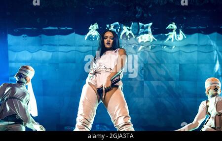 STOCCOLMA 2016-07-04 Rihanna suona con il suo Anti World Tour all'arena Tele2 di Stoccolma; Svezia Juy 4, 2016. Foto: Marcus Ericsson / TT / Kod 11470 Foto Stock