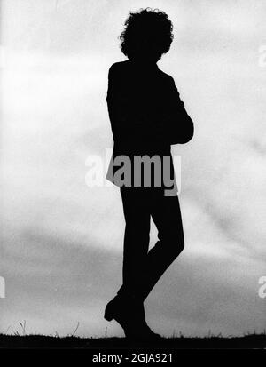 -FILE- il cantante e poeta rock statunitense Bob Dylan si è levato in piedi su un lavoro al seno del Castello di Kronborg a Elsinore, Danimarca, nella prima settimana di maggio 1966. Il Castello di Kronborg è il luogo in cui si dice abbia avuto luogo la storia di Hamlet. Dylan è 'ilhouetted dal mare ' (uomo di Tambourine) cioè Oresund. Dylan ha tenuto un concerto al KB-Hallen a Copenaghen il 1° maggio. Foto Bjorn Larsson Ask / SCANPIX / kod 3022 BETALBILD Foto Stock