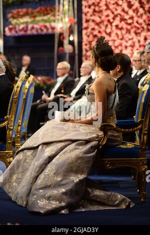 STOCCOLMA 2016-12-10 la Principessa Vittoria Corona durante la cerimonia del Premio Nobel nella Sala dei Concerti di Stoccolma, Svezia, 10 dicembre 2016. Foto: Henrik Montgomery / TT Kod 10060 Foto Stock