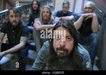 Foo Fighters Pat striscio, Nate Mendel, Taylor Hawkins, Dave Grohl, Chris Shiflett e Rami Jaffee Foto: Janerik Henriksson / TT / Kod 10010 Foto Stock