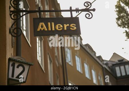 STOCCOLMA 20171114 esterno delle case lungo la via Tysta gatan (la strada silenziosa) situato nella parte esclusiva di Ostermalm di Stoccolma, Svezia. Katarina Martinsson, amico della Principessa Madeleine, ha acquistato una casa per 125 000 euro in questa strada. Il venditore è aller Media. L'albergo è la casa più costosa della Svezia. Foto Hossein Salmanzadeh / TT Kod 11860 Foto Stock