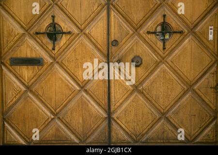 STOCCOLMA 20171114 esterno delle case lungo la via Tysta gatan (la strada silenziosa) situato nella parte esclusiva di Ostermalm di Stoccolma, Svezia. Katarina Martinsson, amico della Principessa Madeleine, ha acquistato una casa per 125 000 euro in questa strada. Il venditore è aller Media. L'albergo è la casa più costosa della Svezia. Foto Hossein Salmanzadeh / TT Kod 11860 Foto Stock