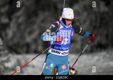 Marie Dorin Habert in Francia in azione durante la gara individuale femminile di 15 km durante la Coppa del mondo di Biathlon IBU a Ostersund, Svezia, 29 novembre 2017. Foto: Pontus Lundahl / TT / kod 10050 Foto Stock