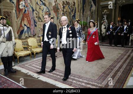 STOCCOLMA 20180117 il presidente islandese GuÃ°ni JÃ³hannesson e il re svedese Carl Gustaf, seguiti dalla regina svedese Silvia e dalla prima signora islandese Eliza Jean Reid, arrivano per un banchetto al palazzo reale di Stoccolma. La coppia presidenziale si trova in Svezia per una visita statale di tre giorni. Foto: Christine Olsson / TT / code 10430 Foto Stock