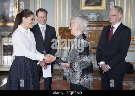 STOCKHOLM20180424 la Principessa Vittoria della Corona viene vista martedì durante la cerimonia della medaglia Vega presso il Palazzo reale di Stoccolma. Quest’anno ha ricevuto il professor Gillian Hart. La medaglia è istituita dalla Società Svedese di Antropologia e Geografia Foto Henrik Montgomery / TT kod 10060 Foto Stock