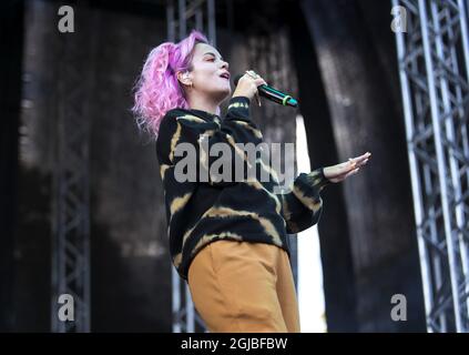 GOTEBORG 2018-08-10 la cantante inglese Lily Allen suona al musicfestival Way out West di Gothenburg, Svezia, il 10 agosto 2018. Foto Thomas Johansson / TT / Kod 9200 Foto Stock