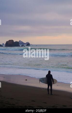 Surf Rockaway Beach, pacifica, California, USA Foto Stock