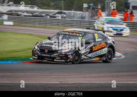 Daniel Rowbottom in una Honda Civic Type R all'evento Btcc a Thruxton nell'agosto 2021 Foto Stock