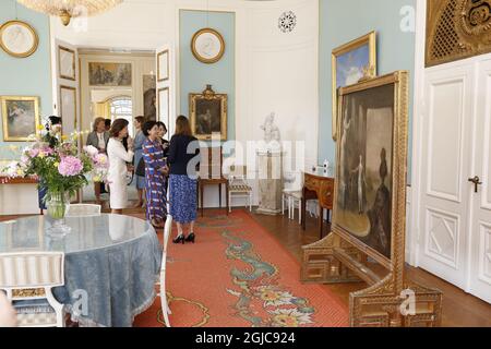 La regina svedese Silvia e la sudcoreana First Lady Kim Jung-sook visitano il museo 'Prins Eugens Waldemarsudde' a Stoccolma, Svezia, il 15 giugno 2019. La coppia presidenziale sudcoreana è in Svezia per una visita di due giorni. C) Johan Jeppsson/TT/Kod 2551 Foto Stock