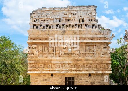 Architettura in stile Puuc Mayan a Chichen Itza, Yucatan, Messico. Foto Stock