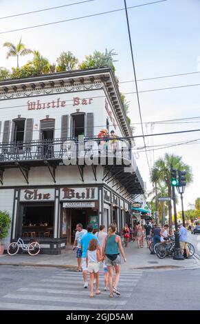 Whistle Bar, The Bull, and Garden of Eden, Corner Bar in Key West, Florida Keys in Duval Street. Foto Stock