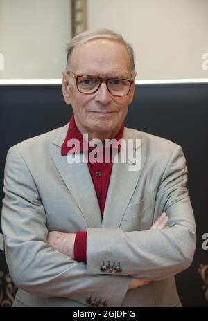 Il compositore Ennio Morricone è morto all'età di 91 anni, il 06 luglio  2020. Didascalia originale: Maria Travia ed Ennio Morricone in arrivo al  Premio Polar Music presso la Sala dei Concerti