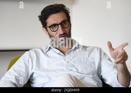 L'attore svedese Fares Fares a Stoccolma il 03 agosto 2020. Foto: Henrik Montgomery / TT code 10060 Foto Stock