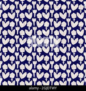 Indigo blu fiore blocco stampa tinta tessuto di lino sfondo. Campione giapponese di ripetizione batik tessuto senza cuciture. Sfocatura floreale organica afflosciata Foto Stock