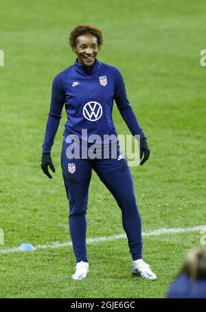 difensore no 19 Crystal Dunn Stati Uniti squadra nazionale di calcio femminile di formazione sulla Friends Arena, prima della partita amichevole, Svezia - USA, Stoccolma, 2021-04-09 (c) Patrik C Ã–sterberg / TT Codice: 2857 Foto Stock