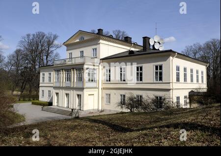 Haga Palace fuori Stoccolma sarà la nuova casa per la principessa Crown Victoria e Daniel Westling, dato che il governo svedese lo ha restituito alla Corte reale. Haga Palace era precedentemente chiamato 'il Padiglione della Regina', situato nel Parco di Haga, Solna fuori Stoccolma. Fu costruita nel 1802-04 dall'architetto CC Gjorwell per conto di Gustav IV Adolf ed è stata residenza per i membri della famiglia reale durante tutto l'Ottocento. Negli anni trenta il palazzo fu rinnovato e divenne la casa del principe Gustav Adolf e della principessa Sibylla. Presenti Re Carlo XVI Gustaf e le sue sorelle trascorrevano la loro infanzia a Haga. Foto Stock