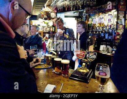 The Tudor Arms in Grevgatan Street a Stoccolma, Svezia. Il pub di 40 anni è stato eletto miglior pub britannico fuori dalla Gran Bretagna dal Daily Telegraph e dalla British Airways. Foto Stock