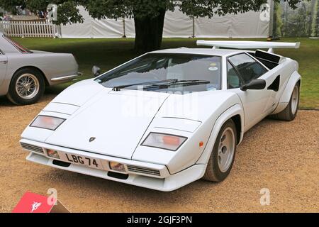 Lamborghini Countach LP 5000S (1984), Concours of Elegance 2021, Hampton Court Palace, Londra, Regno Unito, Europa Foto Stock
