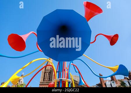 Londra, Regno Unito. 08 settembre 2021. 'Sonic Bloom' è un'installazione interattiva dell'artista Yuri Suzuki a Mayfair. Credito: Waldemar Sikora Foto Stock