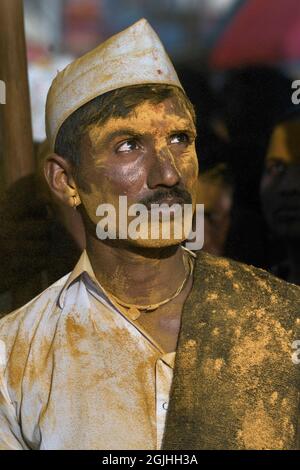 Festival annuale di Pattankodoli Haldi, a Kolhapur, India. Foto Stock