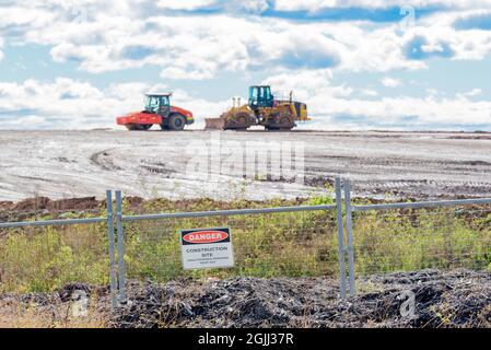 Giugno 2021 Luddenham, Sydney: Macchinari per movimento terra in loco presso il nuovo aeroporto internazionale Western Sydney (Nancy Bird Walton), la cui apertura è prevista per il 2026 Foto Stock