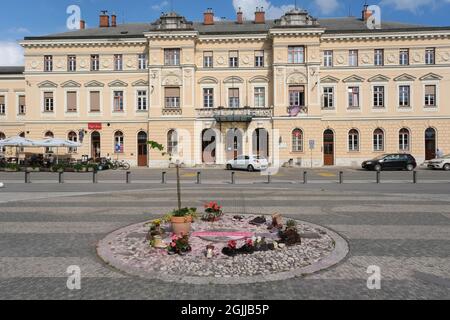 Gorizia, Italia - 25 maggio 2021: Piazza della Transalpina. Riapertura dei test in Slovenia dopo un lungo periodo di chiusura a causa del Covid 19. Foto Stock