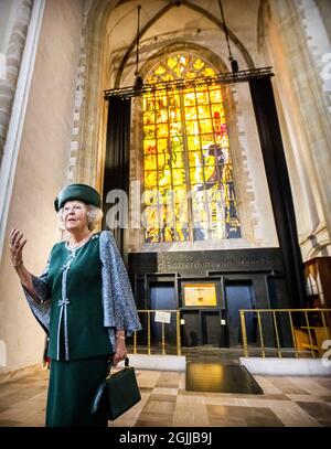 La Principessa Beatrix svela la finestra in vetro colorato per la Pace e la riconciliazione nel Laurenskerk Rotterdam, Olanda, il 10 settembre 2021. Foto di Robin Utrecht/ABACAPRESS.COM Foto Stock