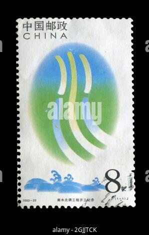 Timbro stampato in Cina mostra l'immagine della Comm. 2003-22 Trasferimento da Sud a Nord, circa 2003. Foto Stock