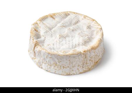 Camembert francese tradizionale intero isolato su sfondo bianco Foto Stock