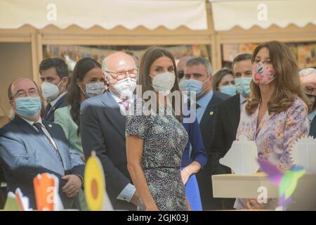 Madrid, Spagna. 10 Settembre 2021. Letizia la regina di Spagna partecipa al ritorno della fiera del libro a Madrid la Fiera del libro di Madrid ritorna al parco El Retiro dopo la pausa dello scorso anno, quando la pandemia del Covid-19 ha costretto a celebrare questo mitico appuntamento con la cultura in formato digitale. La Fiera inizia il 10 settembre e durerà fino al 26. (Foto di Alberto Sibaja/Pacific Press) Credit: Pacific Press Media Production Corp./Alamy Live News Foto Stock