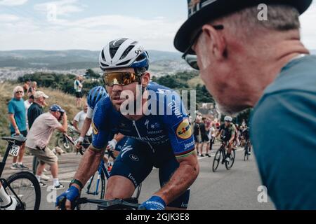 Aberaeron, Regno Unito. 8 settembre 2021. Il tour AJ Bell della Gran Bretagna 2021. Fase 4 Aberaeron a Great Orme a Llandudno. Mark Cavendish. Credit: Action Plus Sports/Alamy Live News Foto Stock