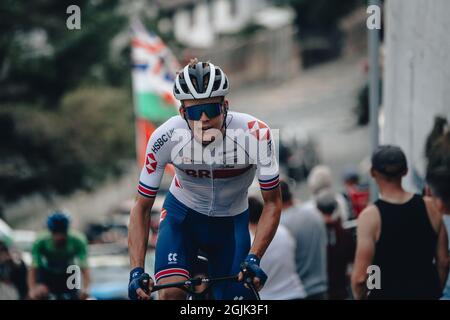 Aberaeron, Regno Unito. 8 settembre 2021. Il tour AJ Bell della Gran Bretagna 2021. Fase 4 Aberaeron a Great Orme a Llandudno. Credit: Action Plus Sports/Alamy Live News Foto Stock